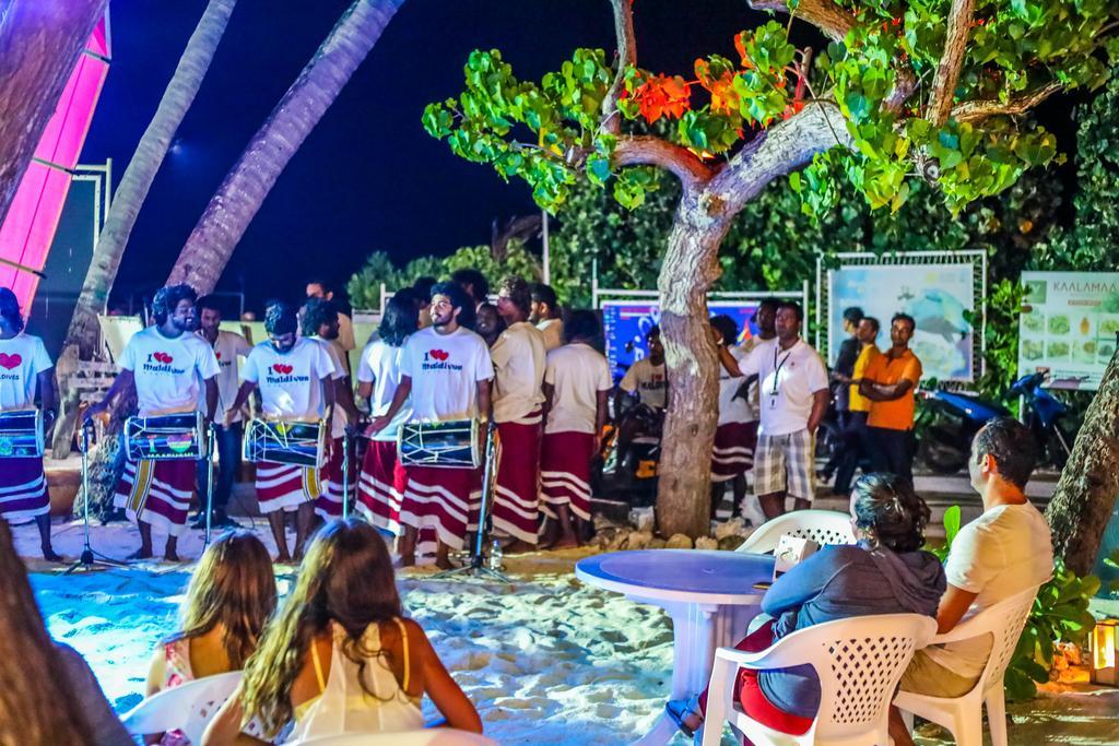 Salt Beach Hotel Maafushi Buitenkant foto