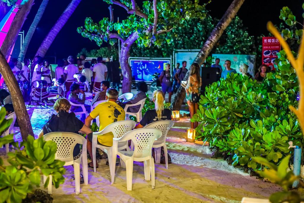 Salt Beach Hotel Maafushi Buitenkant foto