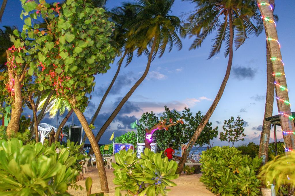 Salt Beach Hotel Maafushi Buitenkant foto